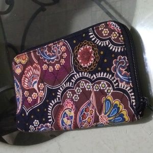 NWOT Vera Bradley Kensington Zip Around Wallet